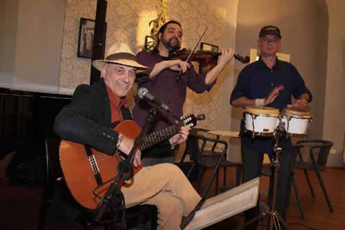 ISLA GRANDE TRIO IN CONCERTO